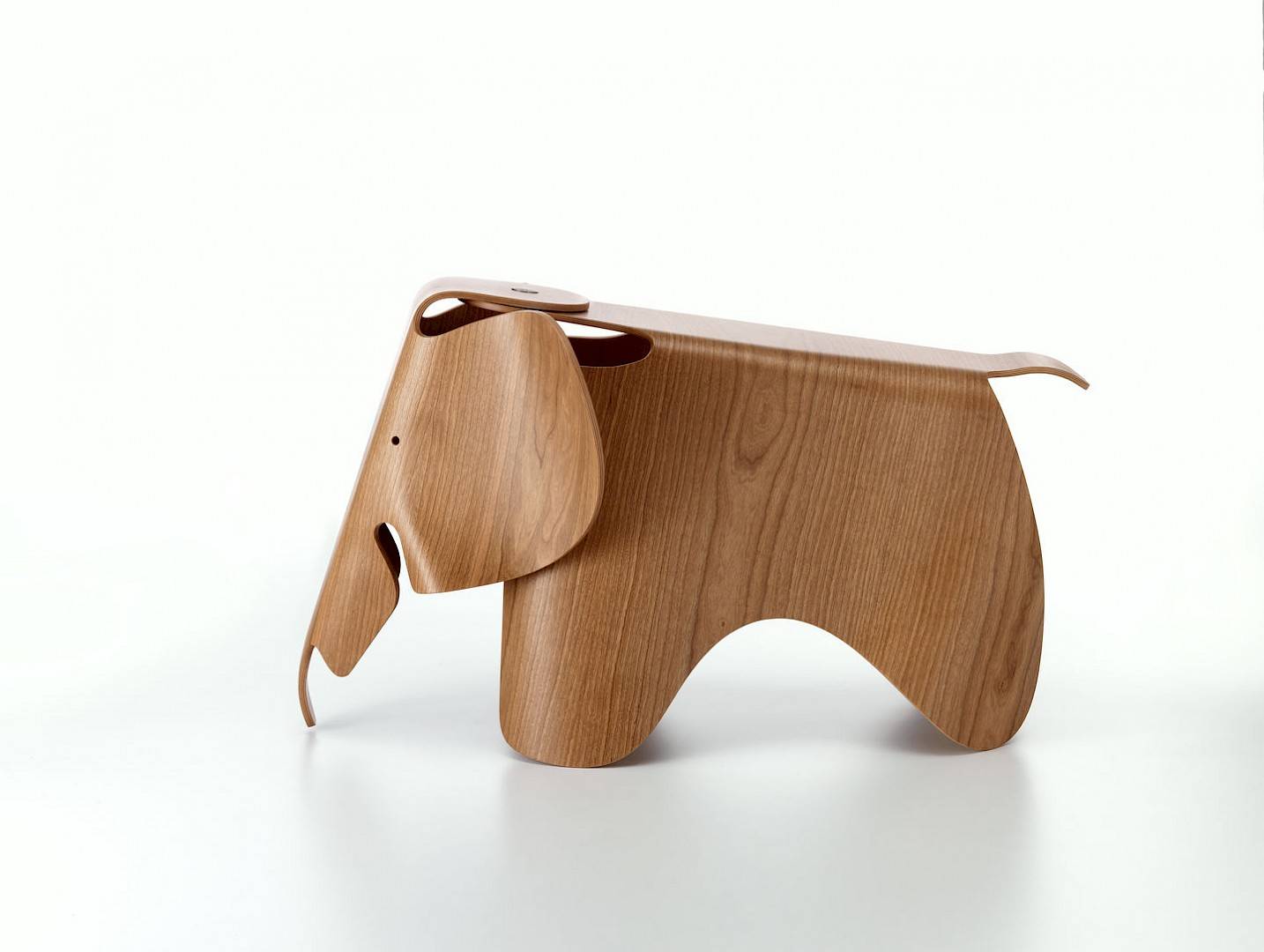 eames_elephant_by_charles_ray_eames-_eames_elephant_plywood_by_charles_ray_eames-elephant plywood-american_c