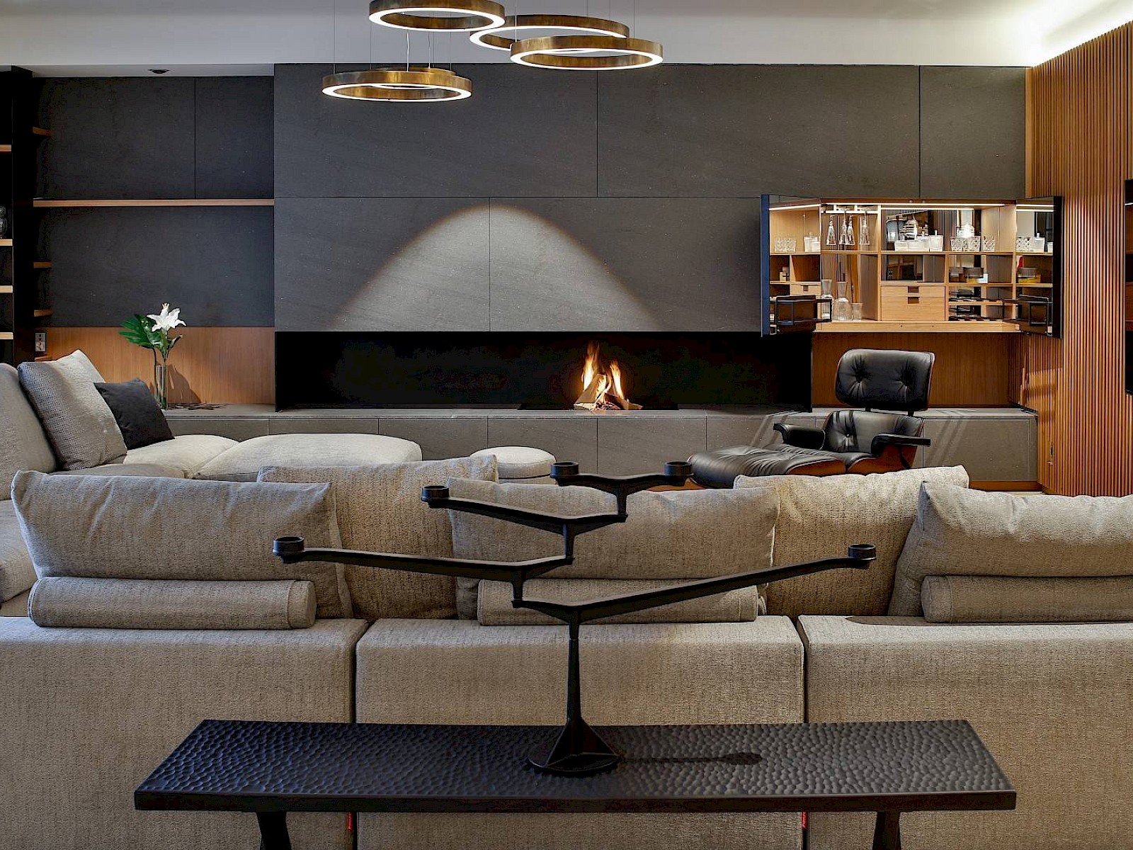 Kerzenständer Spin Tom Dixon www.moodwien.at (c) lukas dostal www.lukasdostal.at